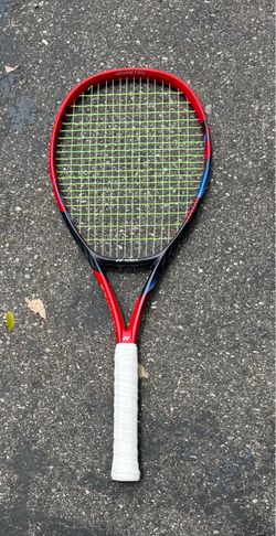Yonex VCore 100 4 3/8 grip