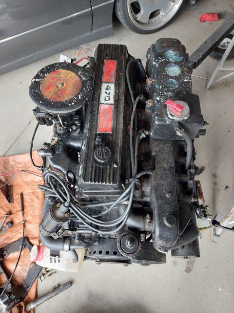 1984 MERCRUISER 470 Engine Gimball Outdrive Boat Engine
