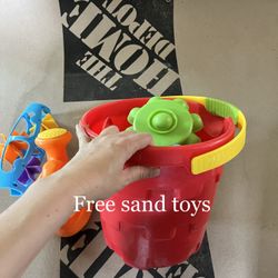 Free Kids Beach Toys