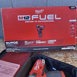 Milwaukee M12 Set 