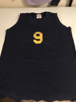 Like new. Blue & yellow girl jerseys.