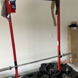 Weightlifting Equipment