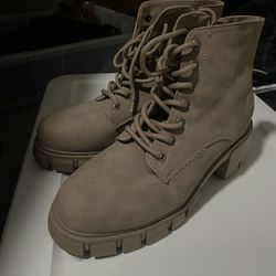 Combat Boots 