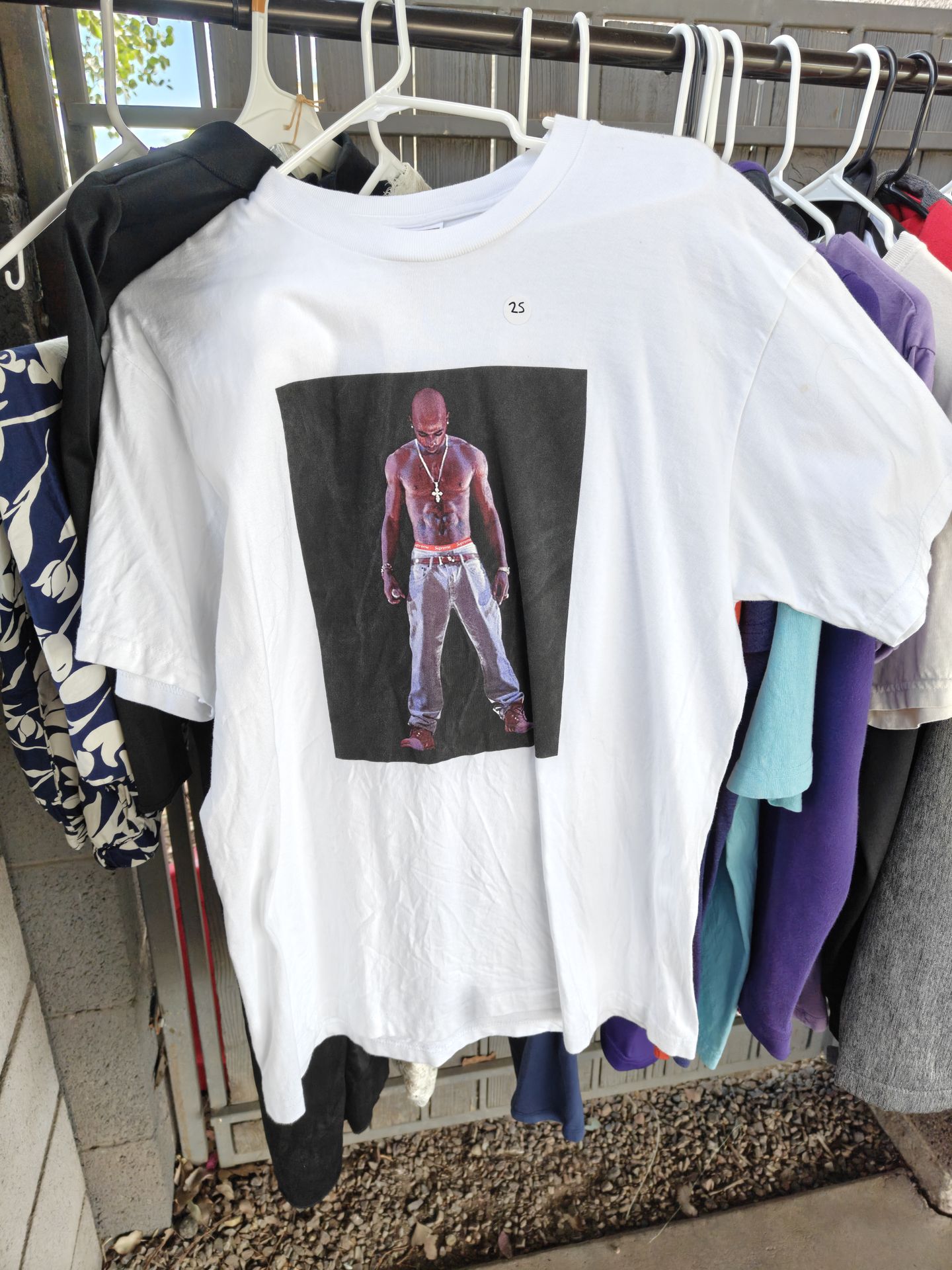 Supreme Tupac shirt size medium