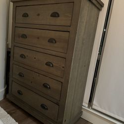 6 Drawer Chest - Oak