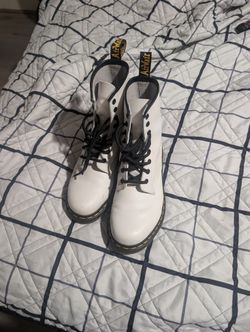Women's Size 8 White Docs