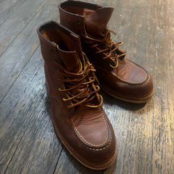 Red wing shoes  1907 9.5 great condition!