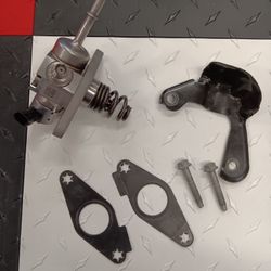 C7 Corvette LT1 ​OEM High-Pressure Fuel Pump (HPFP) with Mounting Hardware & Gaskets