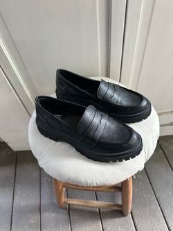 Seychelles Black Womens Loafers Size 7.5