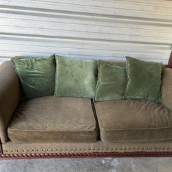 Free Couch! Super Comfortable Ethan Allen 