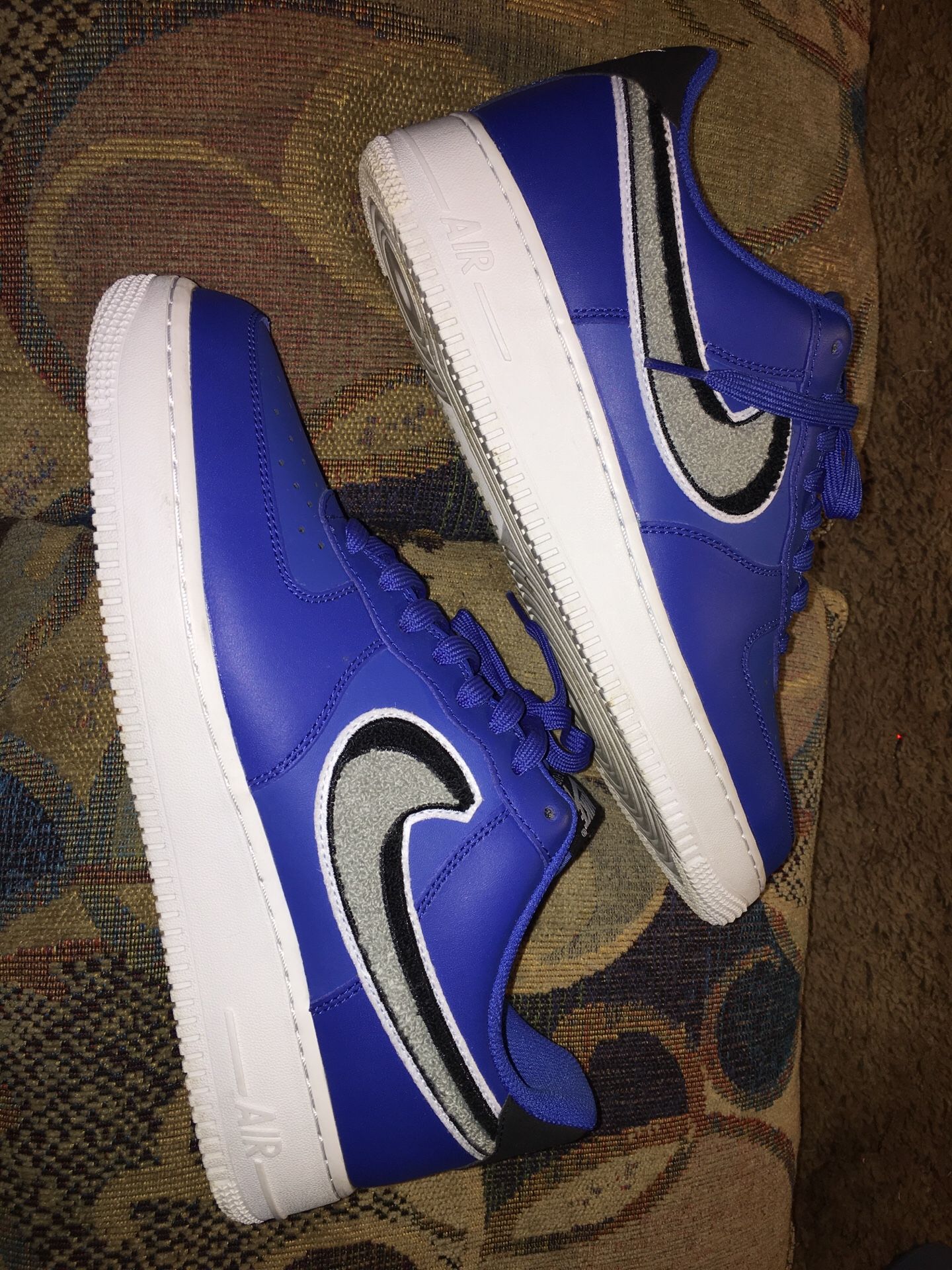 Nike Air Force 1 Blue & White (Size 10.5)