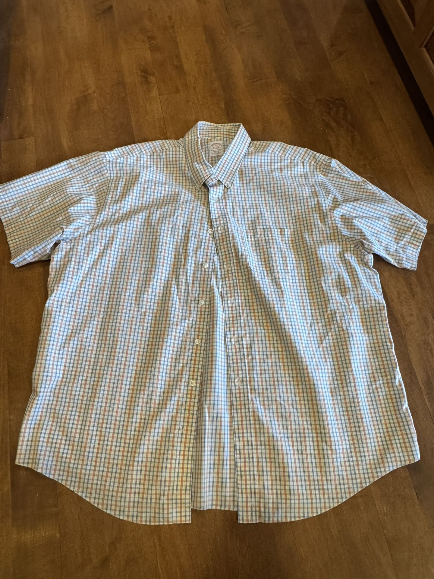 Men’s Brooks Brothers button down shirt, short sleeve shipping available