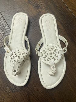 Womans White Sandals Size 8 By Comfort 