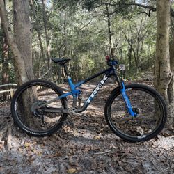 2022 Trek TOP FUEL BUILT M/L