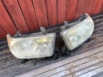 Toyota tundra headlights
