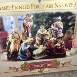 Grandeur Noel Collectors Edition 9 Piece Hand Painted Porcelain Nativity Set 2003