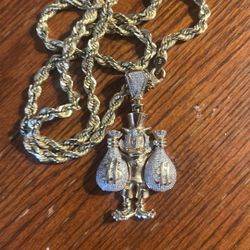 14kt Soild Gold Chain / Diamond Pendant 