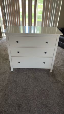 Three draw dresser