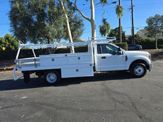 2019 Ford F-350 Chassis
