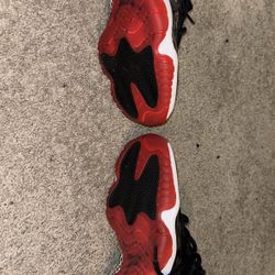 Jordan Bred 11s Size 9.5 Men’s 