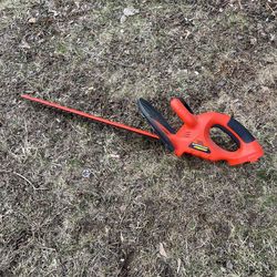 Black & Decker 14.4v Cordless 20” Hedge Trimmer