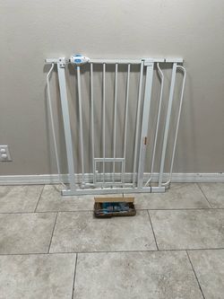 Extra Tall Pet Gate / Safety Gate with Pet Door - Fits Openings 29” - 36.5”