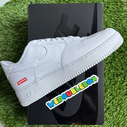 Nike Air Force 1 x Supreme White Low Size 8 Mens Shoes Sneakers DS SP New Deadstock Swoosh Box Logo