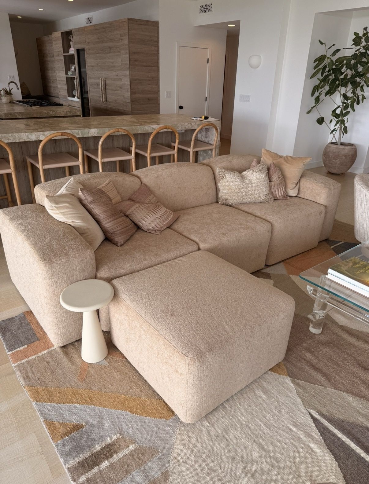 Custom High-End Pacific Design Center Contemporary 4p Modular Sofa Couch Set