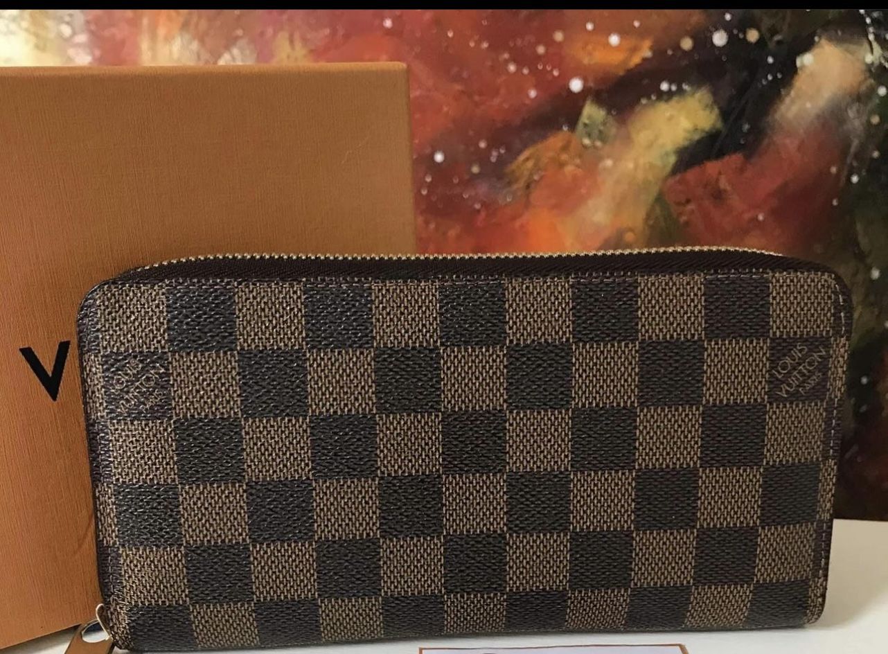 Louis Vuitton Zippy Wallet 