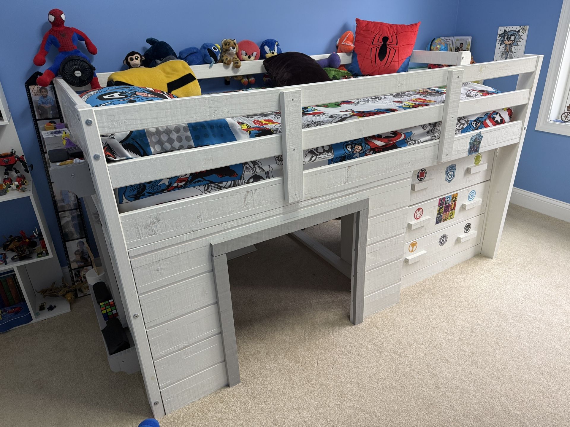 Wooden Low Loft Bed/ Bunk Bed Twin Size With Drawers