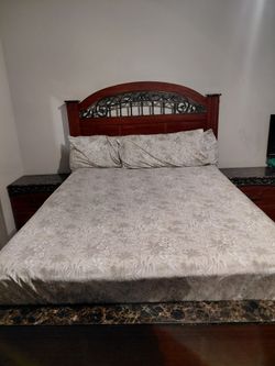 Luxury Queen Bedroom Set – Solid Wood w/ Marble Top Nightstands & Dresser