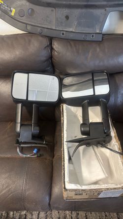 Set of Driver & Passenger Extendable Towing Mirrors OEM 2014-2019 Chevy Silverado/ GMC sierra/ brand new