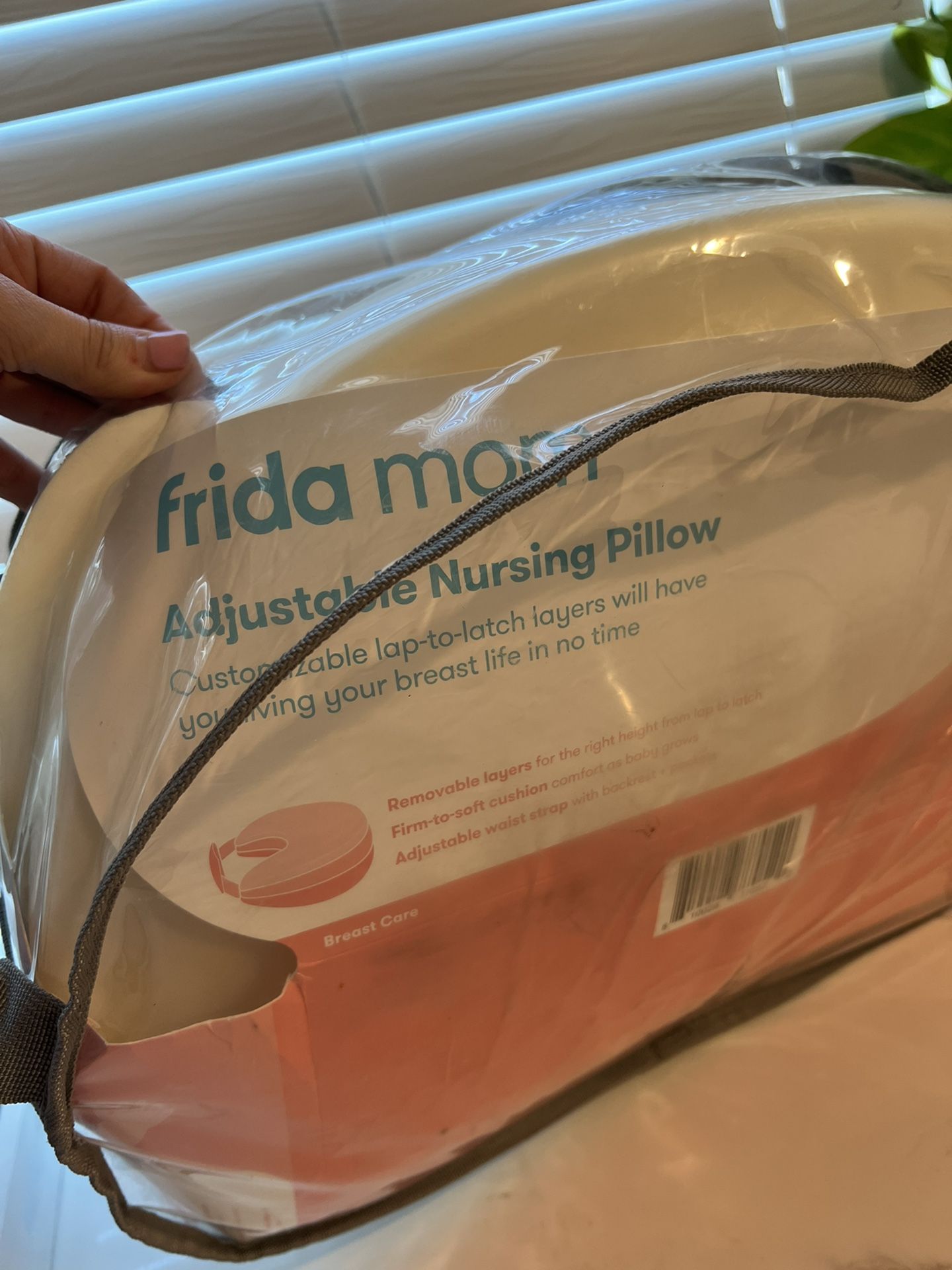 Frid Mom Nursing Pillow