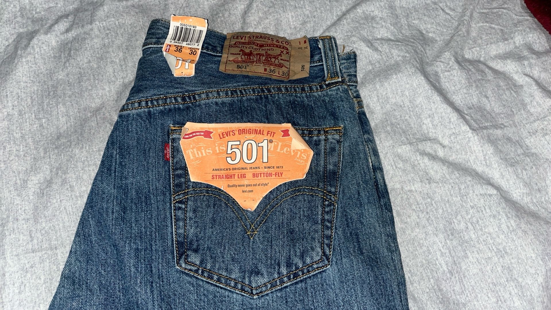 Levi’s 501 Color Blue Size 36,30