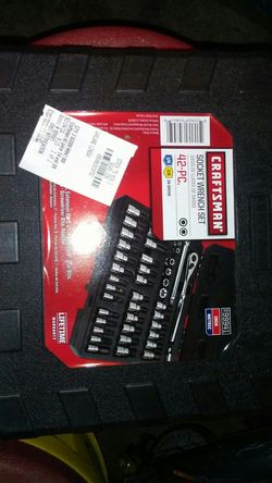 Craftsman 42-pc socket wrench set