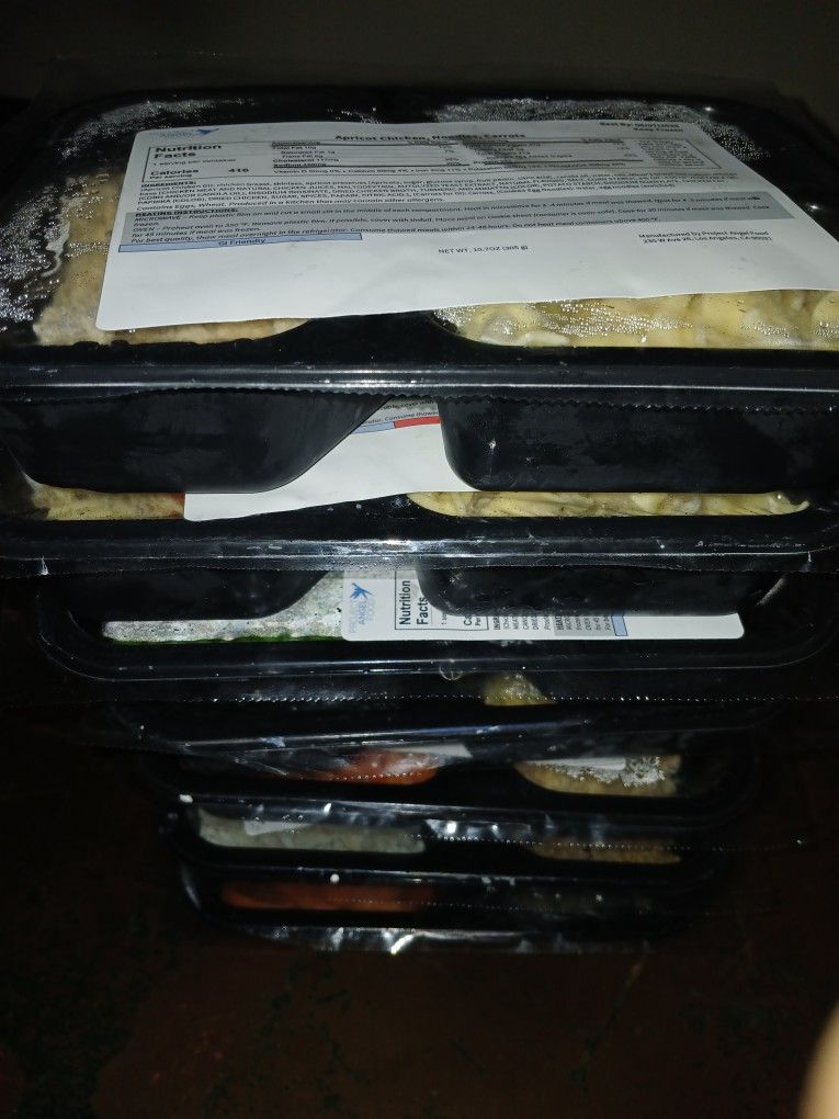 Free Food Trays