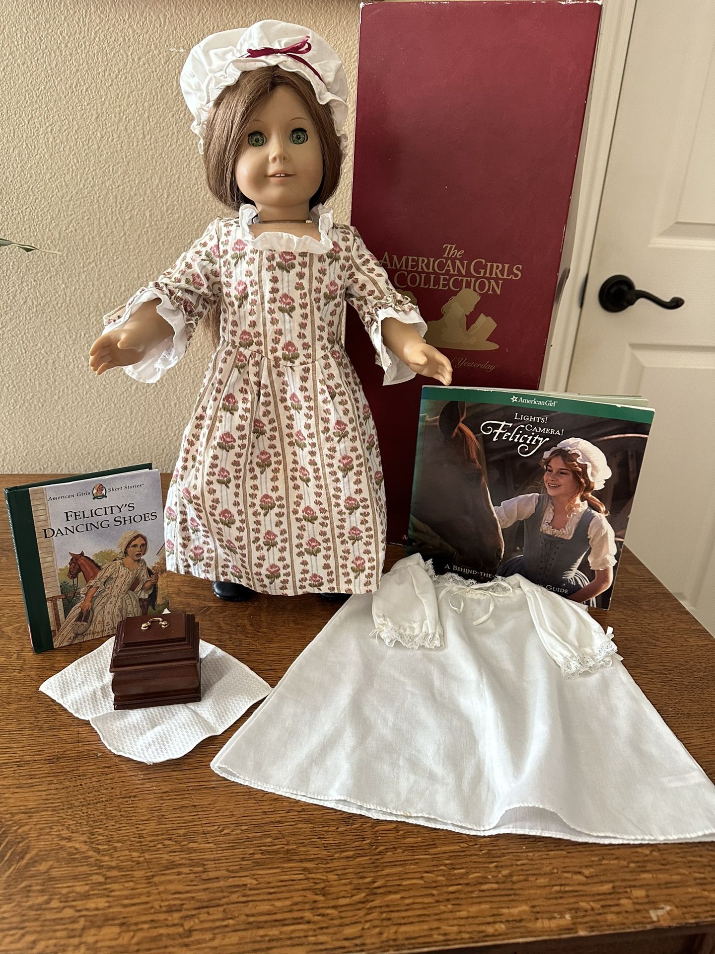 Pleasant Company American girl, doll, Felicity, and extras