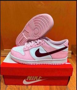 Nike Dunk Low GS Size 7Y/8.5 Womens  Brand New