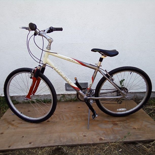 TREK NAVIGATOR 200 ALUM FRAME ATB MTN BIKE REFURBISHED OBO