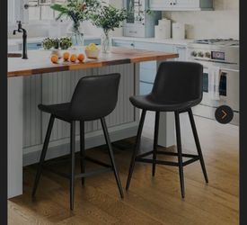 Abraham 24 https://offerup.com/redirect/?o=aW4uQmxhY2s= Metal Counter Height Bar Stool Faux Leather Bucket Bar stool with Back Counter Stool Set of 3