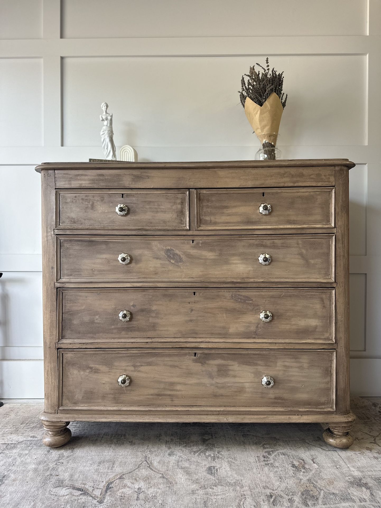 Lovely Antique Chest Of Drawers / Dresser / Changing Table / Buffet / TV stand