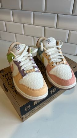 Nike Wmns Dunk Low SE 'Sun Club