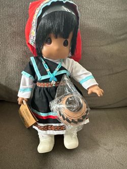 New Precious Moments Vintage doll.