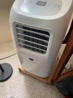 Air conditions for sale have three of them 125$ each