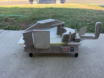 Nemco Commercial Tomato Slicer