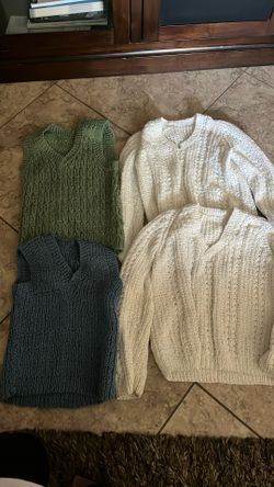 Knit  Sweaters And Veasts / Sueters Y Chalecos De Tejido