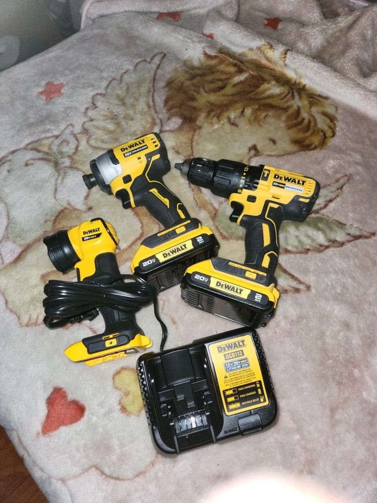 Dewalt 20v Brushless 3-pc Set Used Good. Everything Included. Firm Price🛑