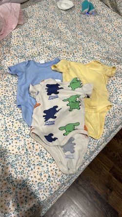 H&M unisex infant 4-6 months short sleeves onesies 3 pieces bundle