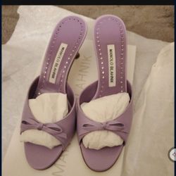 Manolo Blahnik Bow Tie Mules 7½