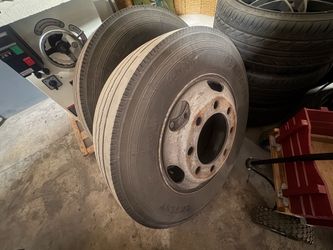 UD 2300LP Wheels